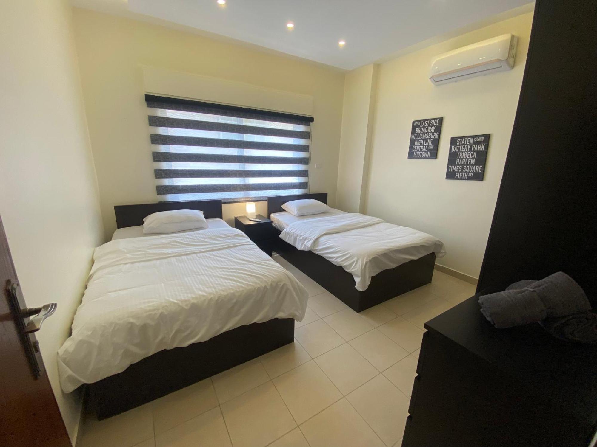 Dair Ghbar Apartment Amán Habitación foto