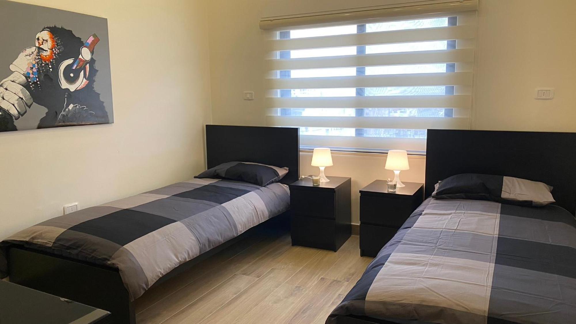 Dair Ghbar Apartment Amán Habitación foto