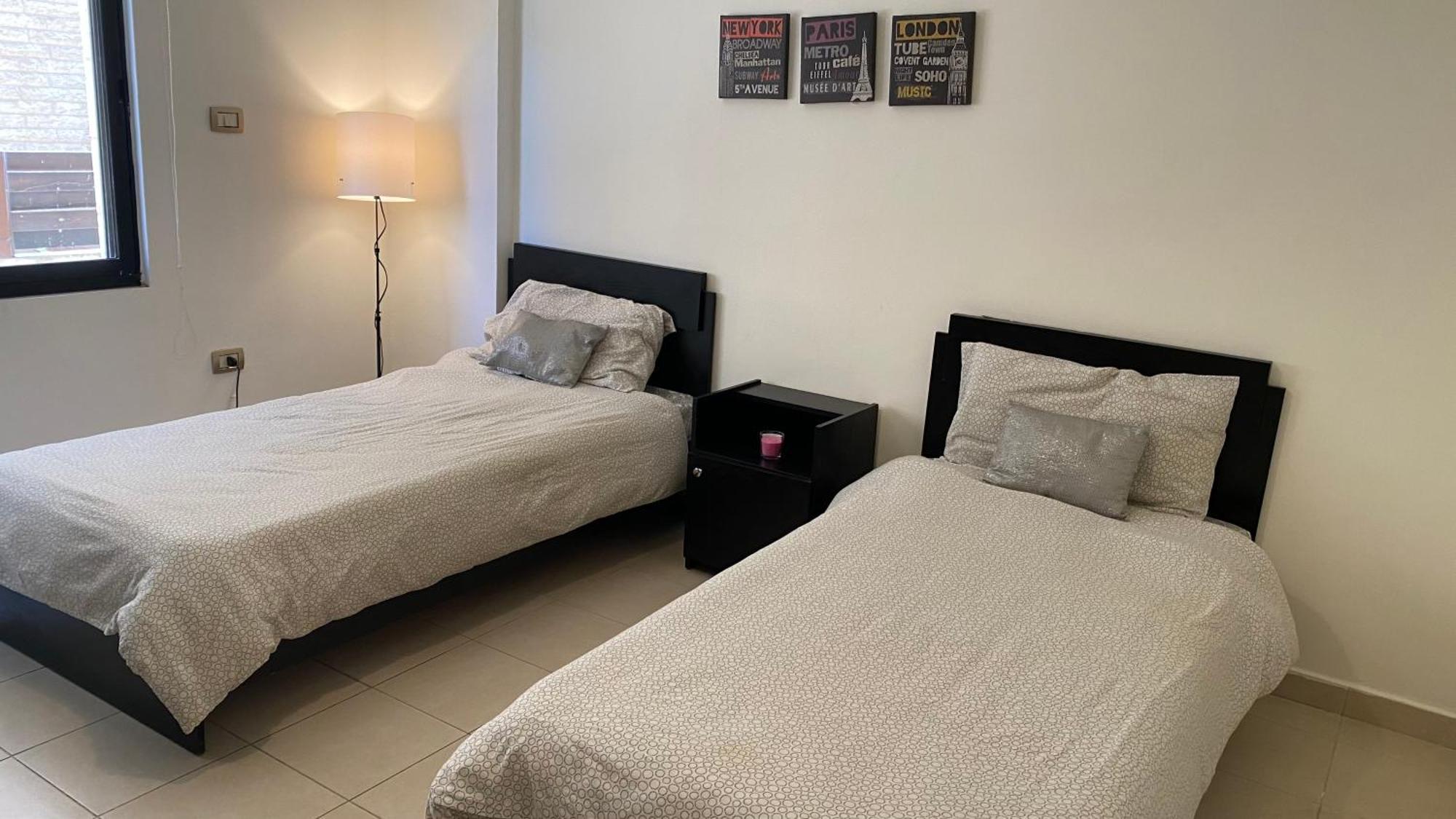 Dair Ghbar Apartment Amán Habitación foto